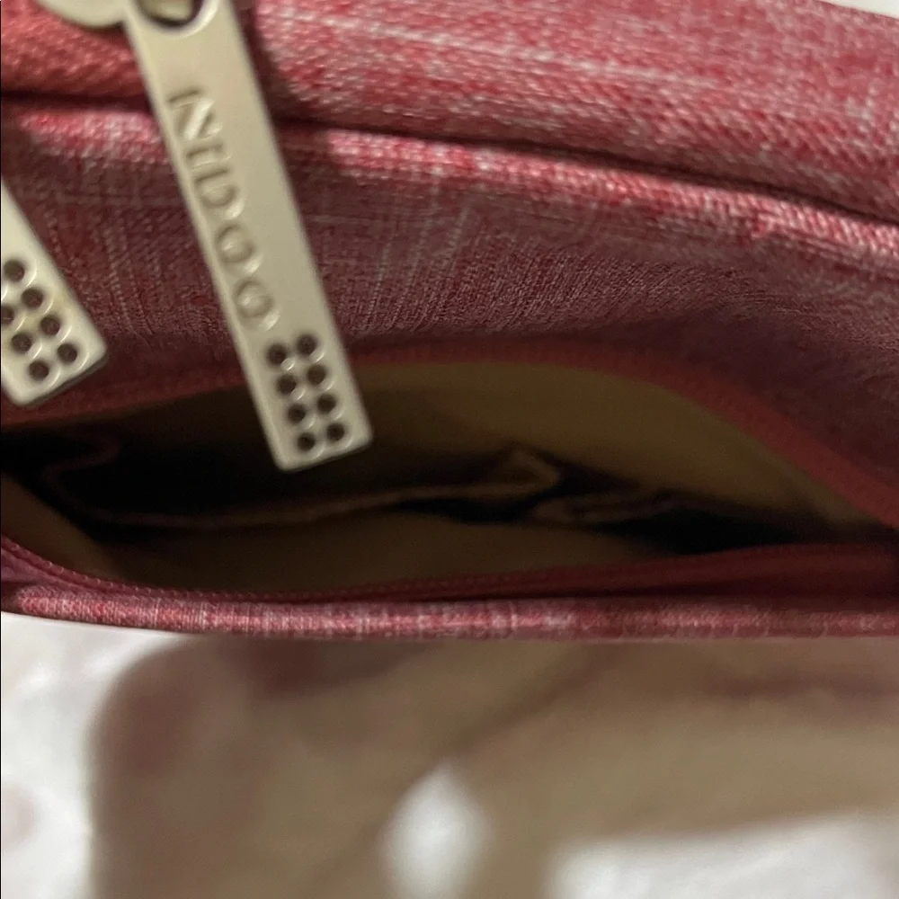 Nidoo Red Tablet Sleeve